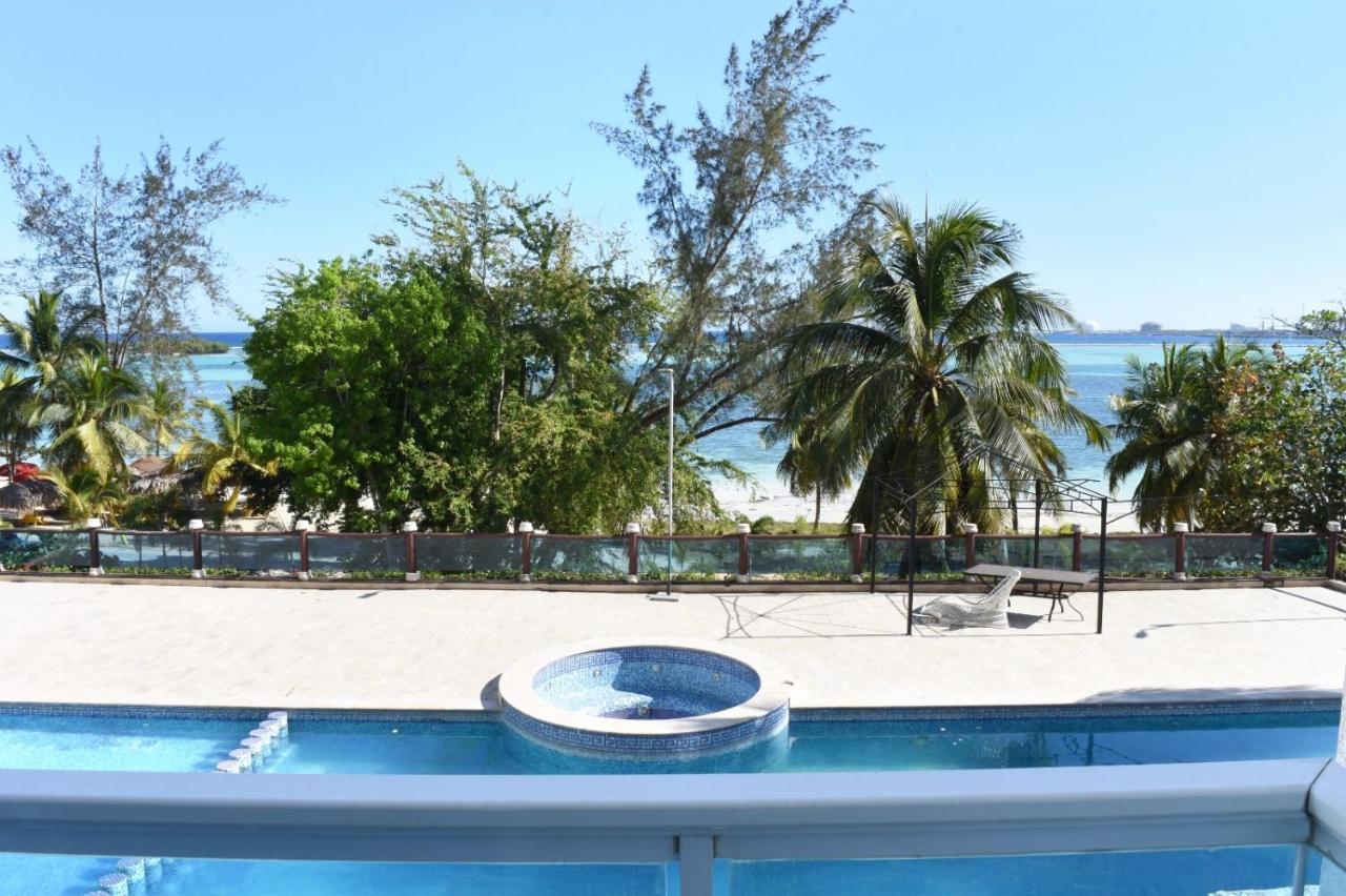 Dream Village Boca Chica Frente A La Playa Экстерьер фото